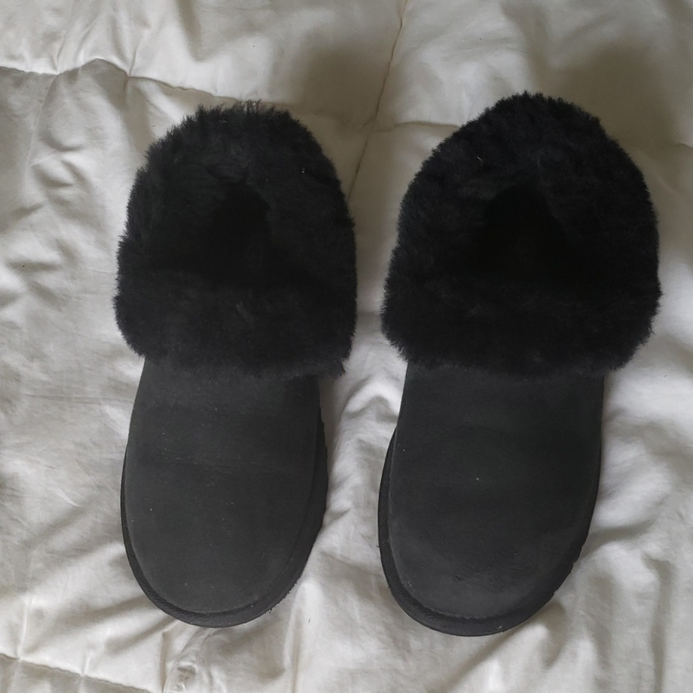 Ugg slippers